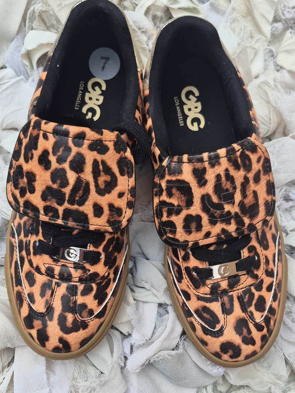 GBG Shoes